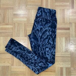 90 Degrees by Reflex Grey Leopard Print Leggings